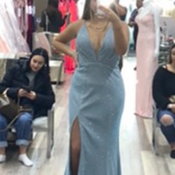 MADELINES BOUTIQUE BLUE PROM DRESS *WORN ONCE* - Picture 4 of 4